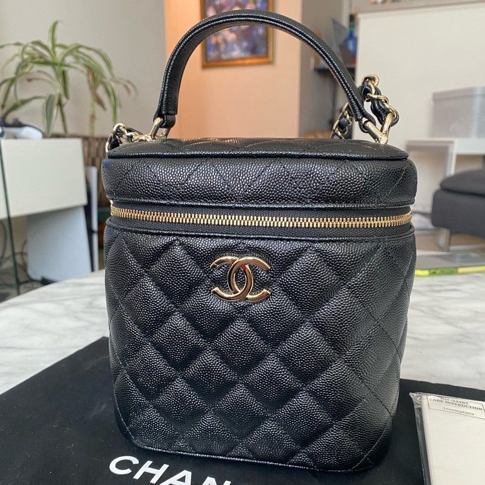 Chanel 21S Caviar small black Vanity bag Brand new with tags & receipt